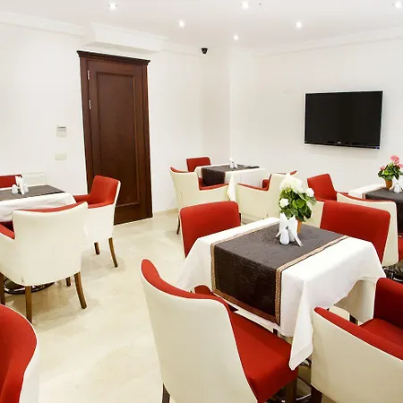 Newcity Hotel 3*