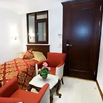 Newcity Hotel