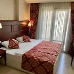 Newcity Hotel 3*