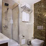 Newcity 3*