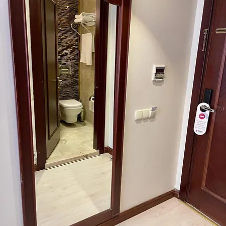 Newcity Otel 3*
