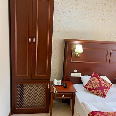 Otel Newcity 3*