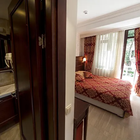Newcity Otel 3*