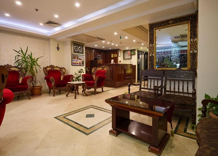 Отель Newcity 3*